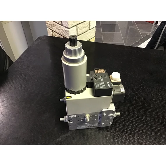 Dungs MB-ZRDLE 412 B01 S20 Kétfokozatú Gáz-Multibloc