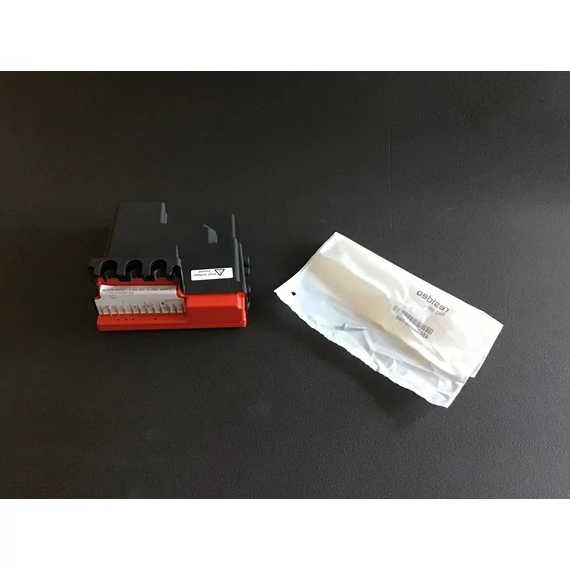 Resideo S4565BF 1062 gyújtásvezérlő Termomax