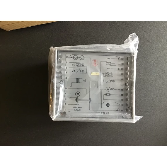 Elesta FW38 olajégő automatika 